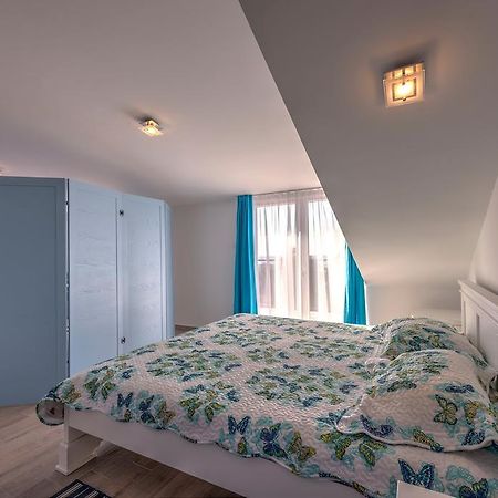 Villa Sandy Apartments Tivat Exterior foto
