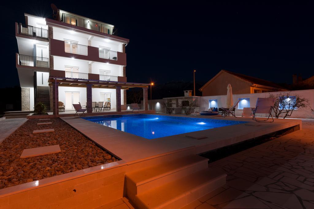 Villa Sandy Apartments Tivat Exterior foto